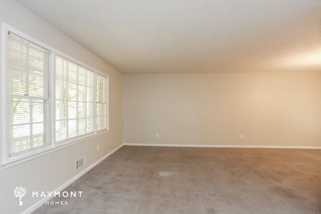 3659 Satellite Blvd, Ellenwood, GA 30294 - photo 4