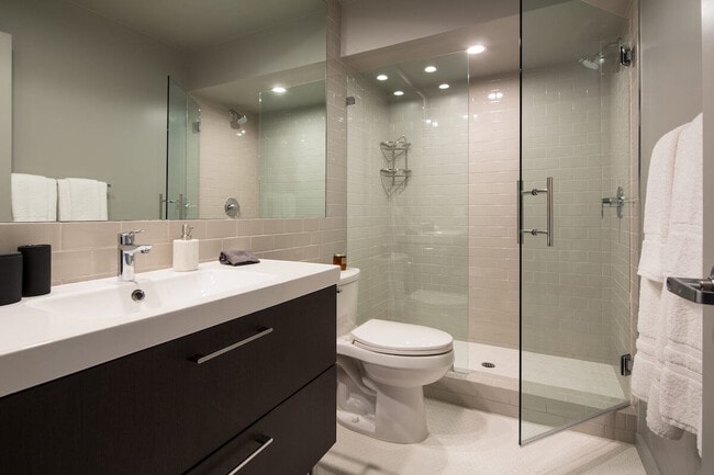 888 Hilgard  Furnished and Unfurnished, Los Angeles, CA 90024 - photo 7