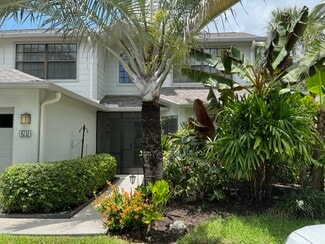 823 Meadowland Dr Unit J, Naples, FL 34108