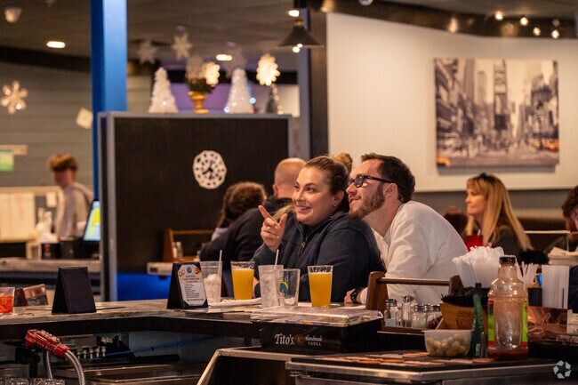 Riverwalk Pizzeria is also home to Blue Springs Brewing Co, located in Orange City.