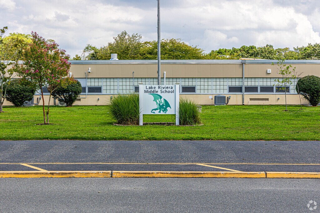 Lake Riviera Middle School