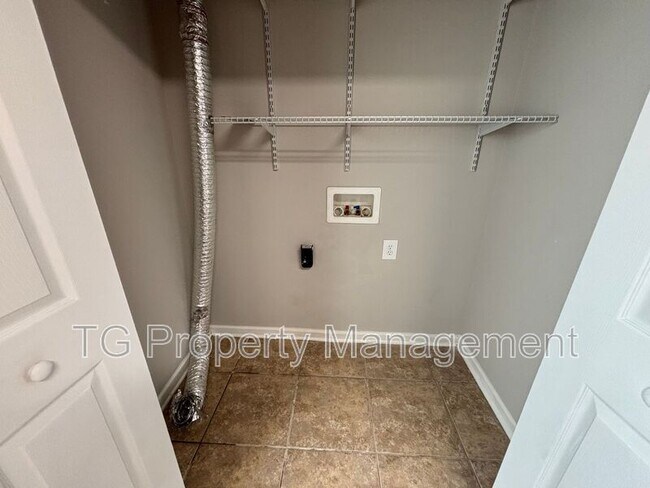 196 Leese Dr, Saint Johns, FL 32259 - photo 5