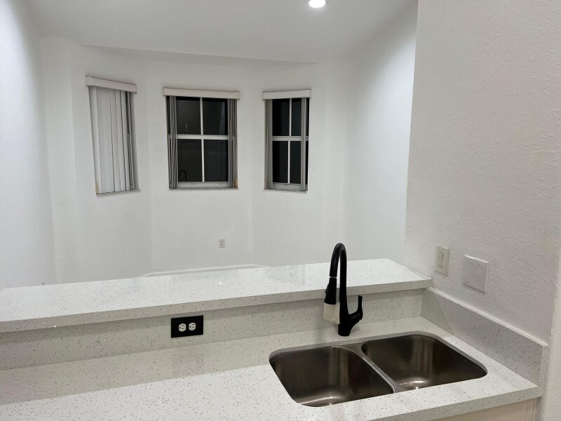 1536 SE 25th St unit 206, Homestead, FL 33035 - photo 1