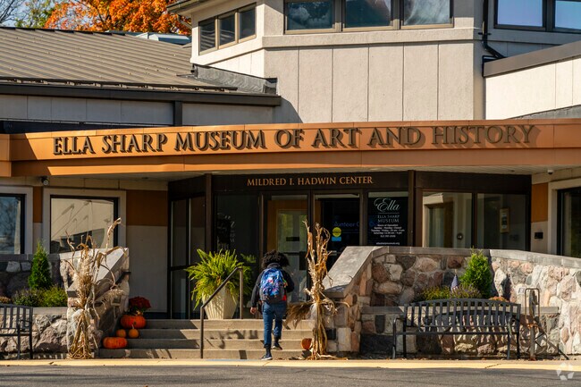 Jackson residents have easy access to the Ella Sharp Museum.