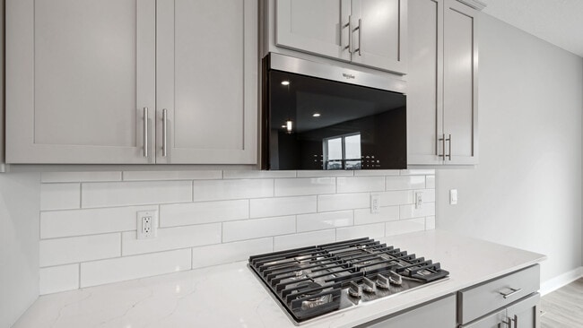 10560 Bent Pine Ln, Woodbury, MN 55129 - photo 2