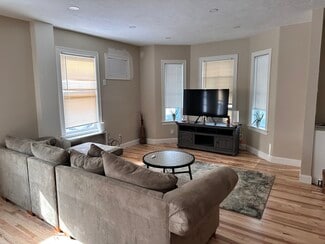 14 Lincoln Rd, Newton, MA 02458