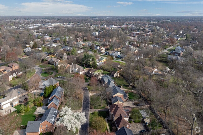 There are approximately 5,400 homes in the city of Lyndon.