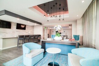 313 Congress St Unit PH 2011, Boston, MA 02210