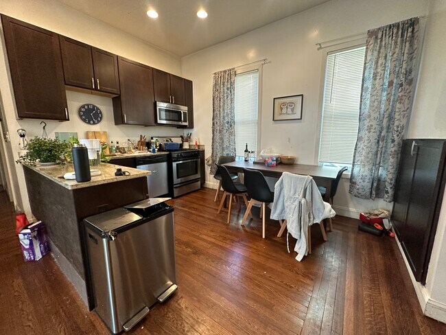 24 Ashford St unit 2, Allston, MA 02134 - photo 5