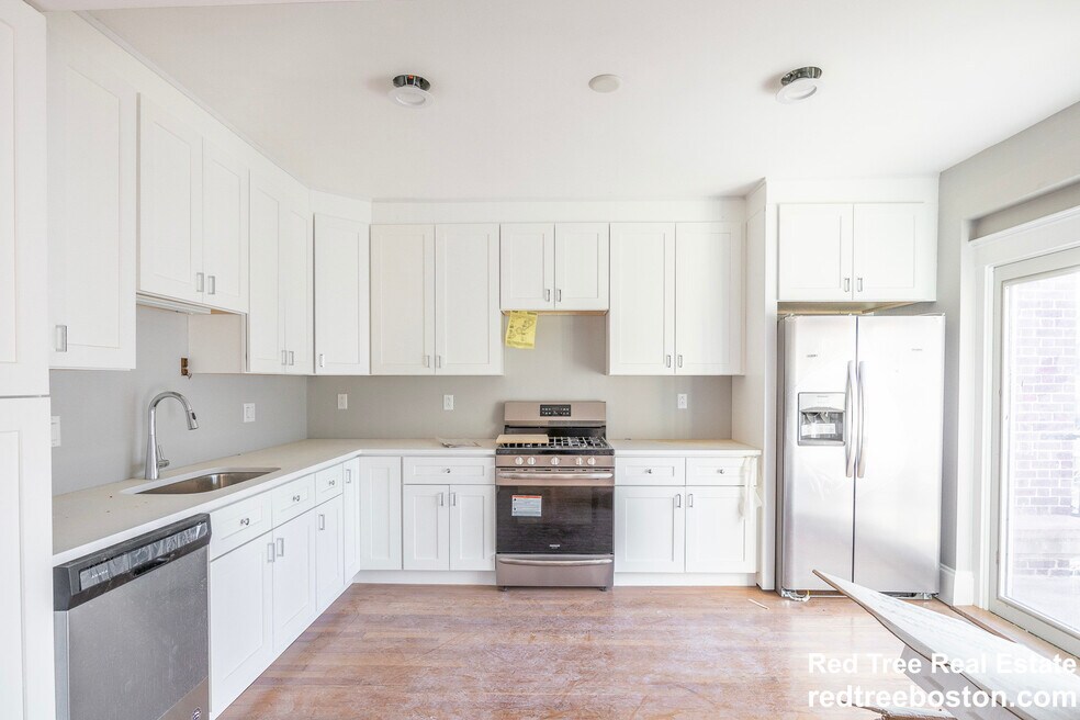 190 Kelton St unit 3, Boston, MA 02134 - photo 1