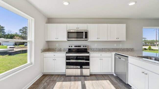 99 Byway Cir, Kilmarnock, VA 22482 - photo 6