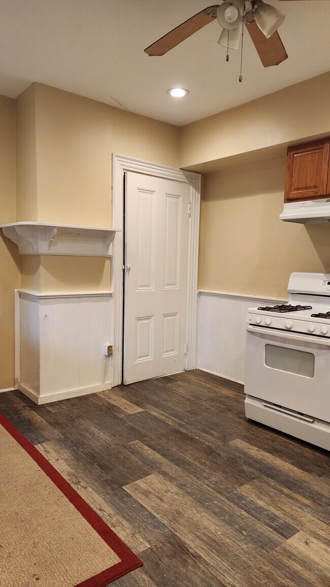 4801 Sciota St unit 1, Pittsburgh, PA 15224 - photo 2