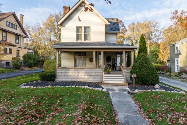 A Victorian Style home located in Ravenna Ohio.