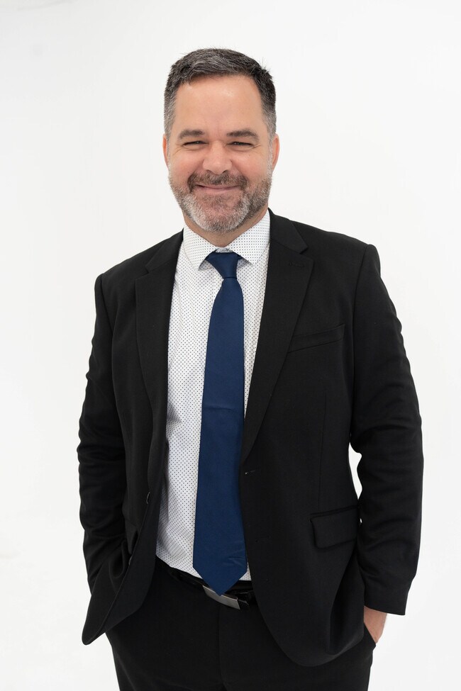 Agent Photo
