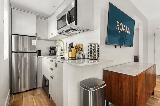 4025 Indian Creek Dr unit ID1272075P, Miami Beach, FL 33140 - photo 5