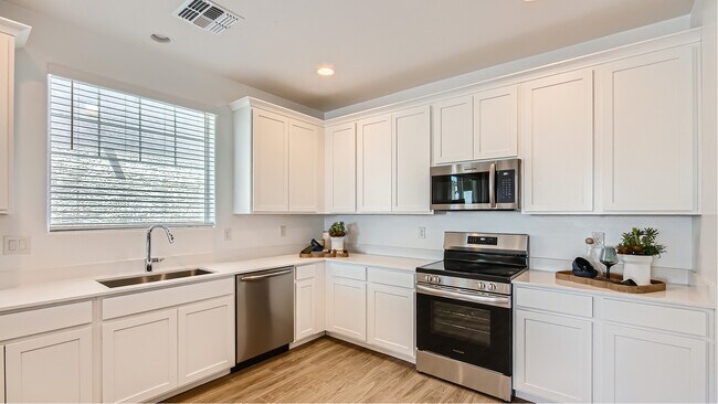 16492 W Faye Way unit 36033330, Surprise, AZ 85387 - photo 7