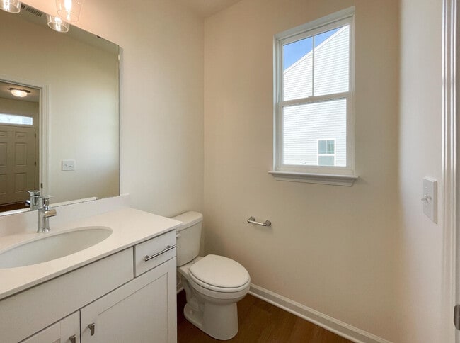 224 Toal Ct, Berea, SC 29611 - photo 4