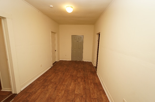 726 E Laurent St, Opelousas, LA 70570 - photo 5