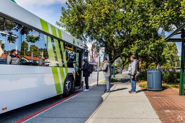 There are numerous bus stops in Madrone Canyon that make it easy to travel throughout Larkspur.