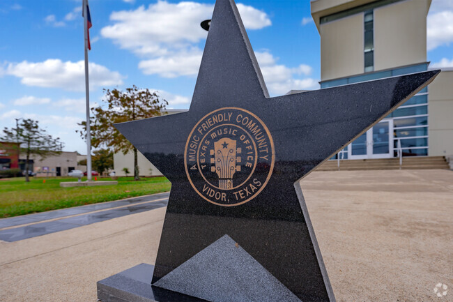 Vidor has had an outsized influence on the country &  western music.