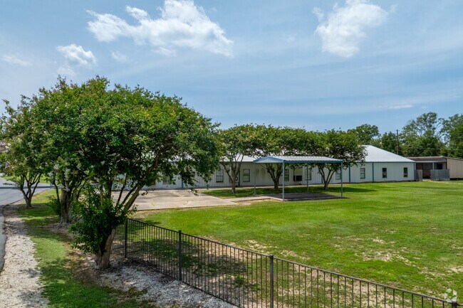 Bethel Christian School promotes leadership rooted in character and service.