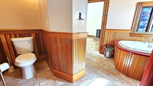 141-141 N Champlain St unit 141 N Champlain St A, Burlington, VT 05401 - photo 6