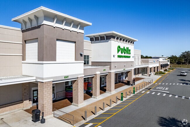 Publix provides convenient grocery shopping in Loughman.