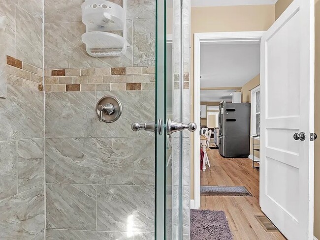 3704 Friar Tuck Rd, Memphis, TN 38111 - photo 3