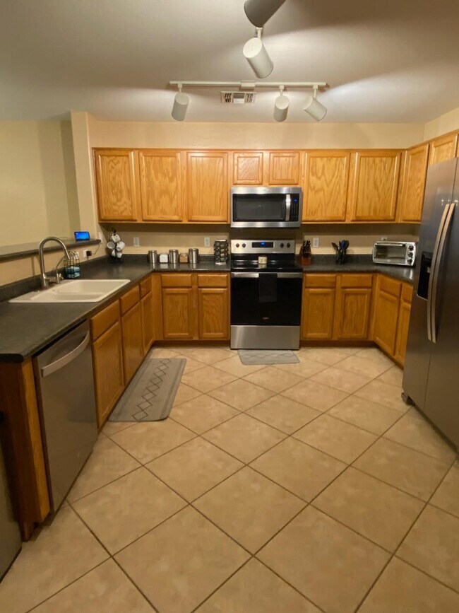 6932 S Morning Dew Ln, Buckeye, AZ 85326 - photo 6