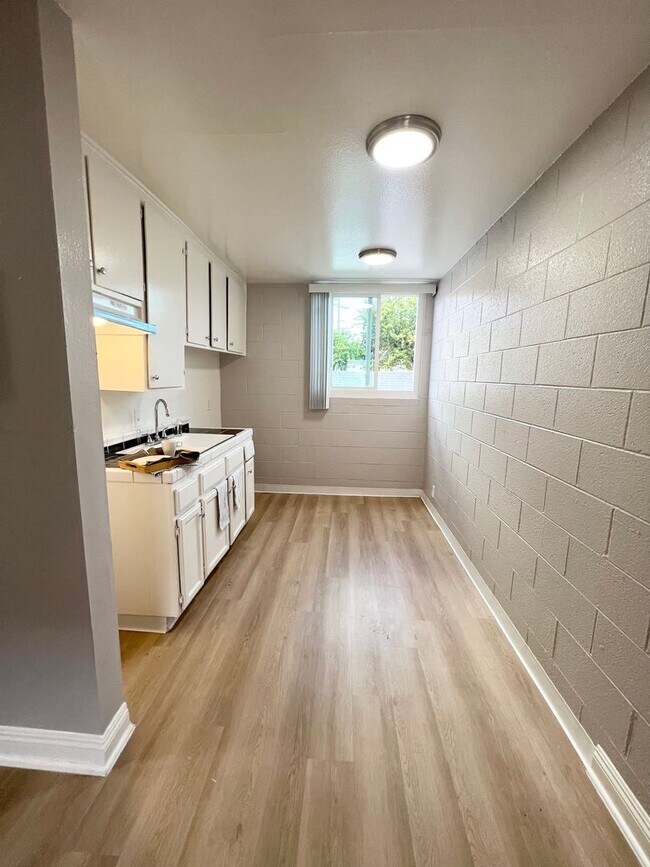 Rosecrans, Gardena, CA 90247 - photo 6