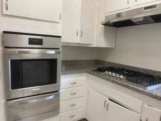 4346 Ventura Canyon Ave, Sherman Oaks, CA 91423