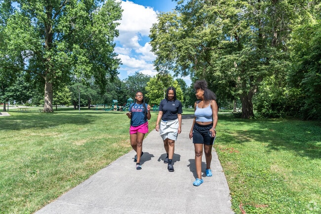 There is a great paved walking path that goes through King Park.