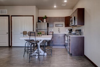 1110 Hope Dr, Carthage, MO 64836