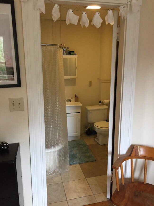 *Pictures are representative samples of the advertised unit. In some cases, the actual units you tou