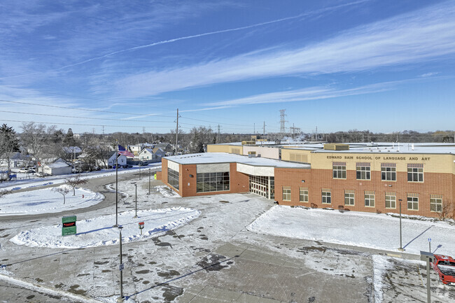 Enjoy quality staff and teachers at Edward Bain School of Language and Art Elementary.