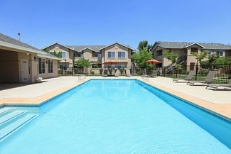 765 N Fowler Ave, Clovis, CA 93611