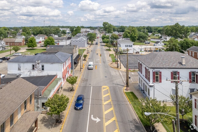 You will find many businesses along the town’s main drag, State Street.