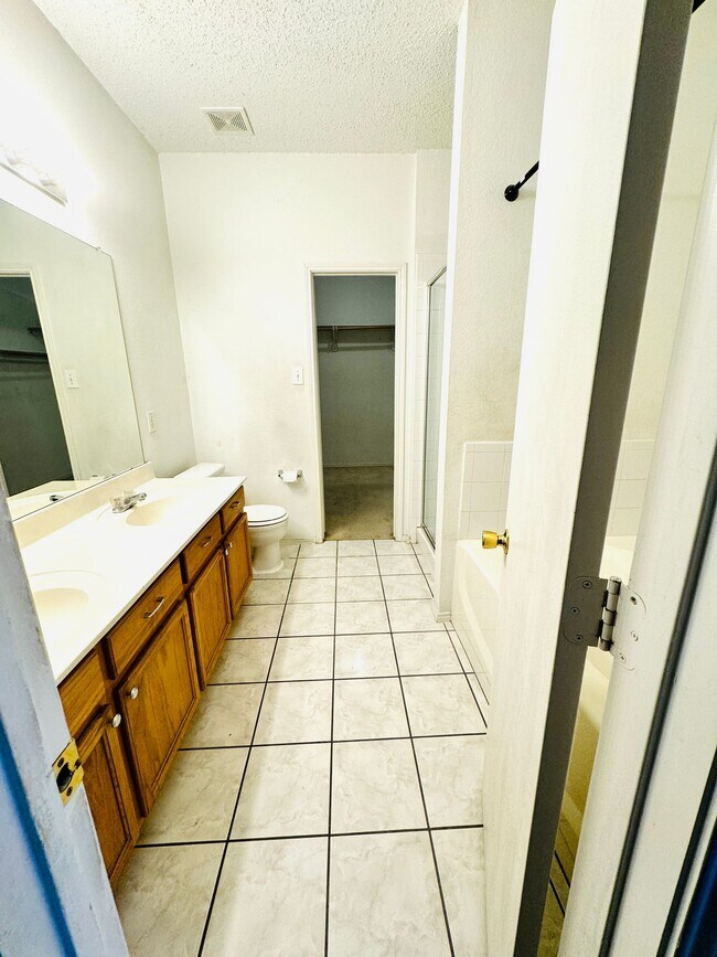 6713 Red Rock Trail, Watauga, TX 76137 - photo 5