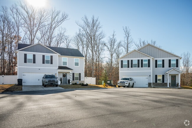 Some new 2-story homes have elements borrowed from colonial and 4 square style houses in Slater.