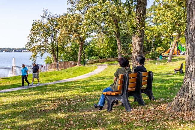 Breezewald Park is a beautiful park offering quiet lake views near Bridlewoods Park.