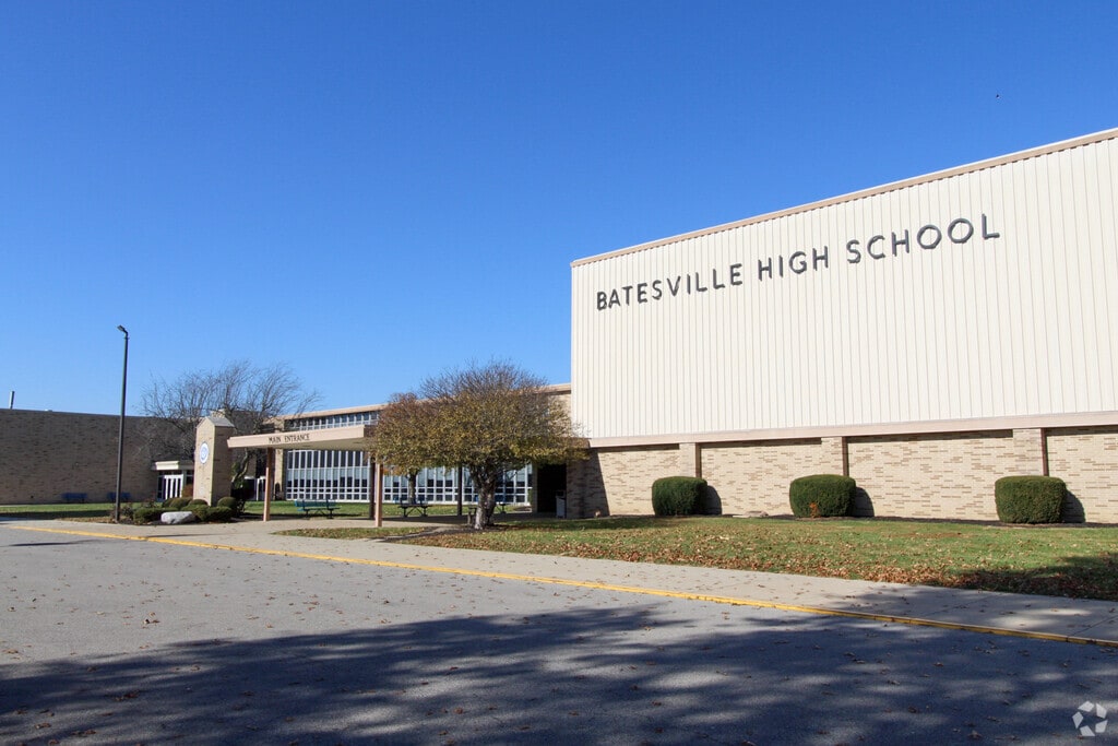 Batesville High School provides education in the neighborhood of 
Franklin County.