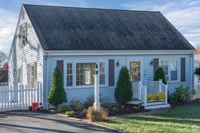 Cape Cod-style homes are prominent in Freetown.