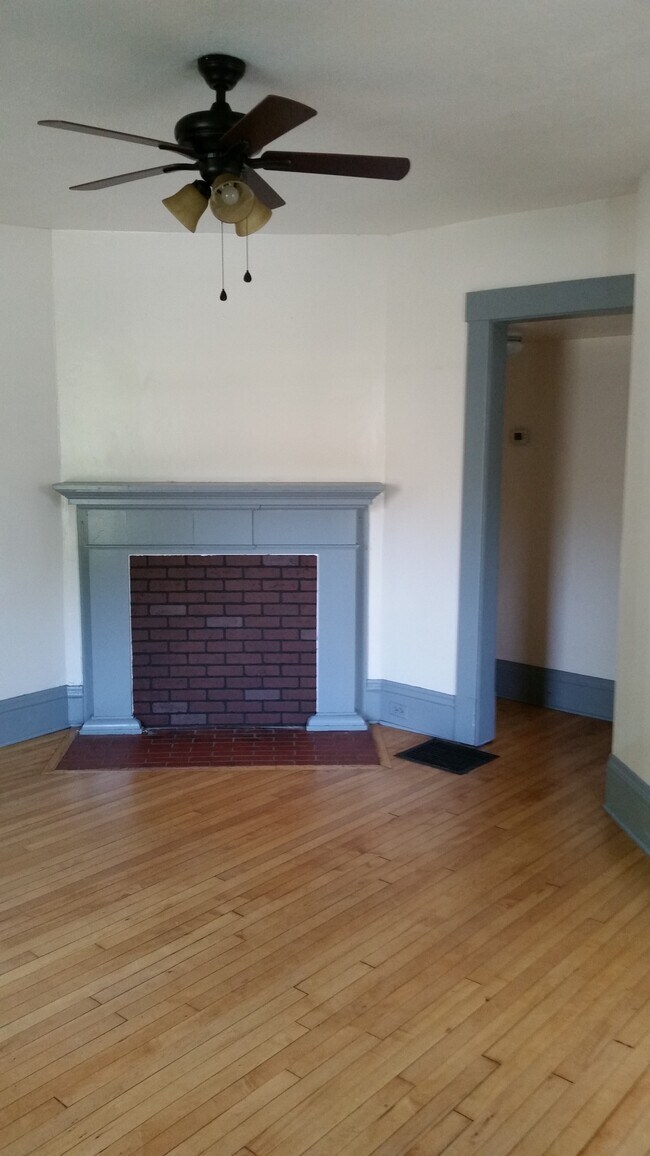 1130 S Forest Ave, Ann Arbor, MI 48104