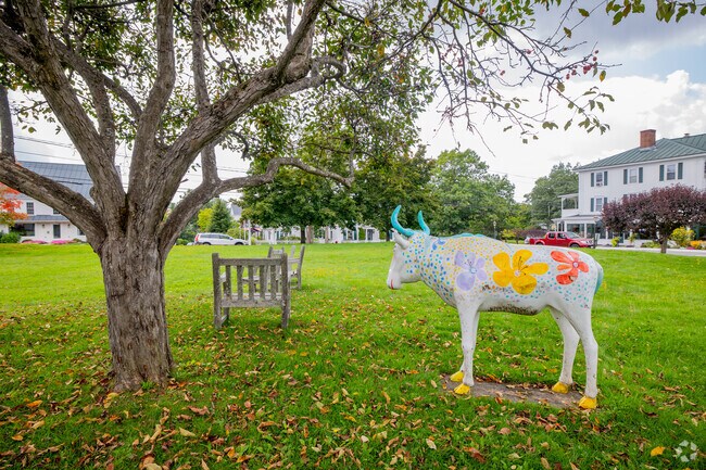 A statue of a cow made by a local artist can be found in the town green in New London, near Wilmot.