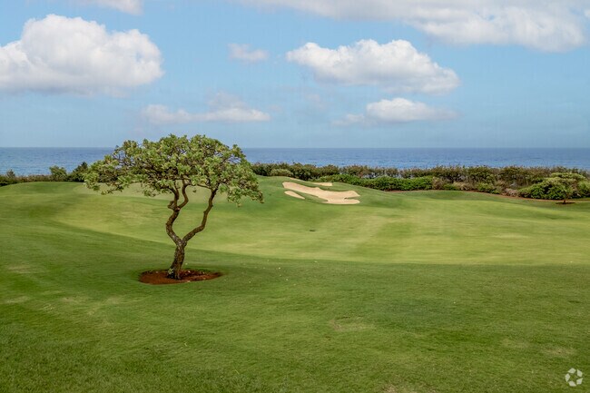Kukuiolono Golf Course offers majestic views of the southern Kauai coast.