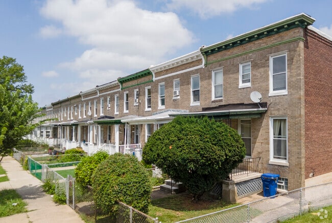 The South Clifton Park neighborhood is comprised of traditional rowhomes.