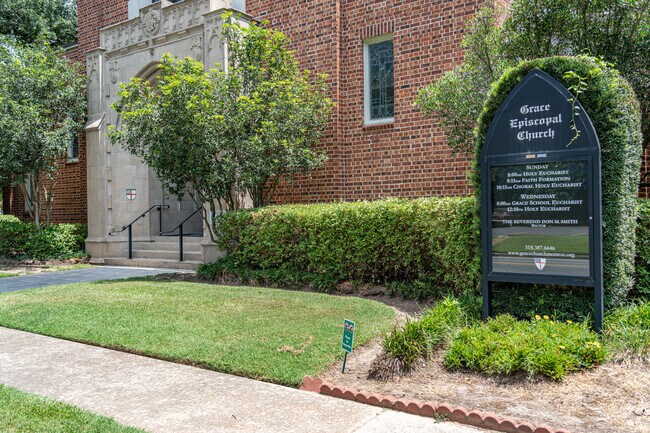 The Garden District features the historic Grace Episcopal Church which was built in 1925.