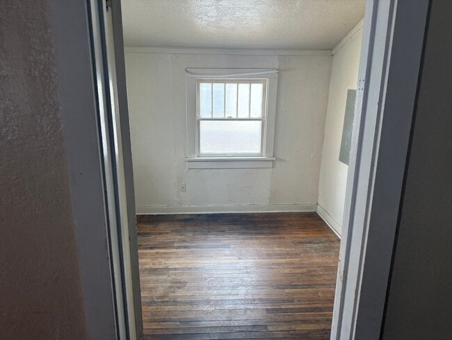 907 Rood Ave unit Rood Ave Upstairs, Grand Junction, CO 81501 - photo 4