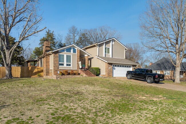 Split-level homes are sprinkled throughout Batesville.