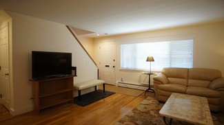 148 Cypress St, Providence, RI 02906